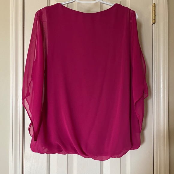JM Collection Size Medium Pink Top with Cold Shoulder Angel Sleeves - Picture 5 of 5
